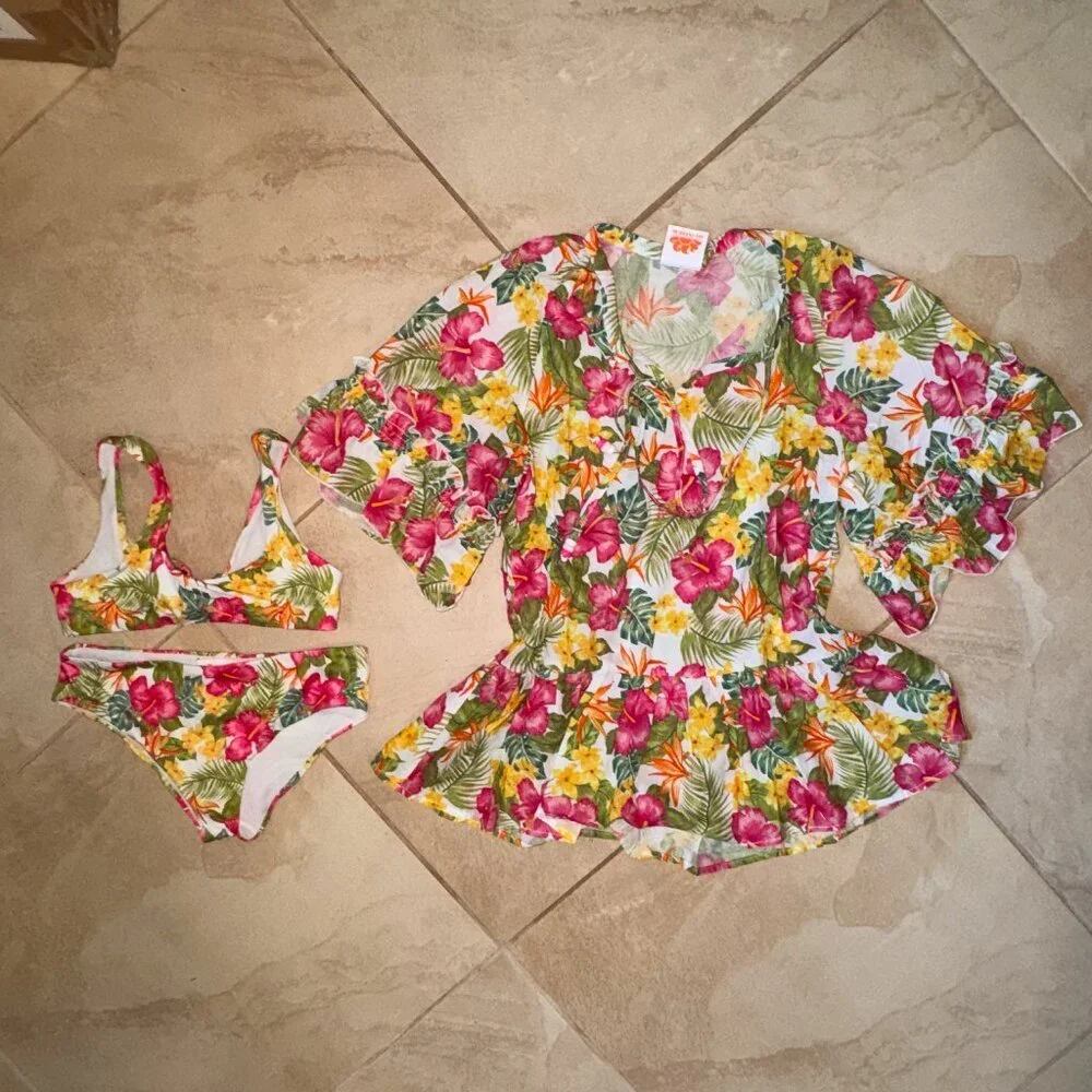 Sundek Girl Pink Floral Bikini Set and Coverup NWOT size 6